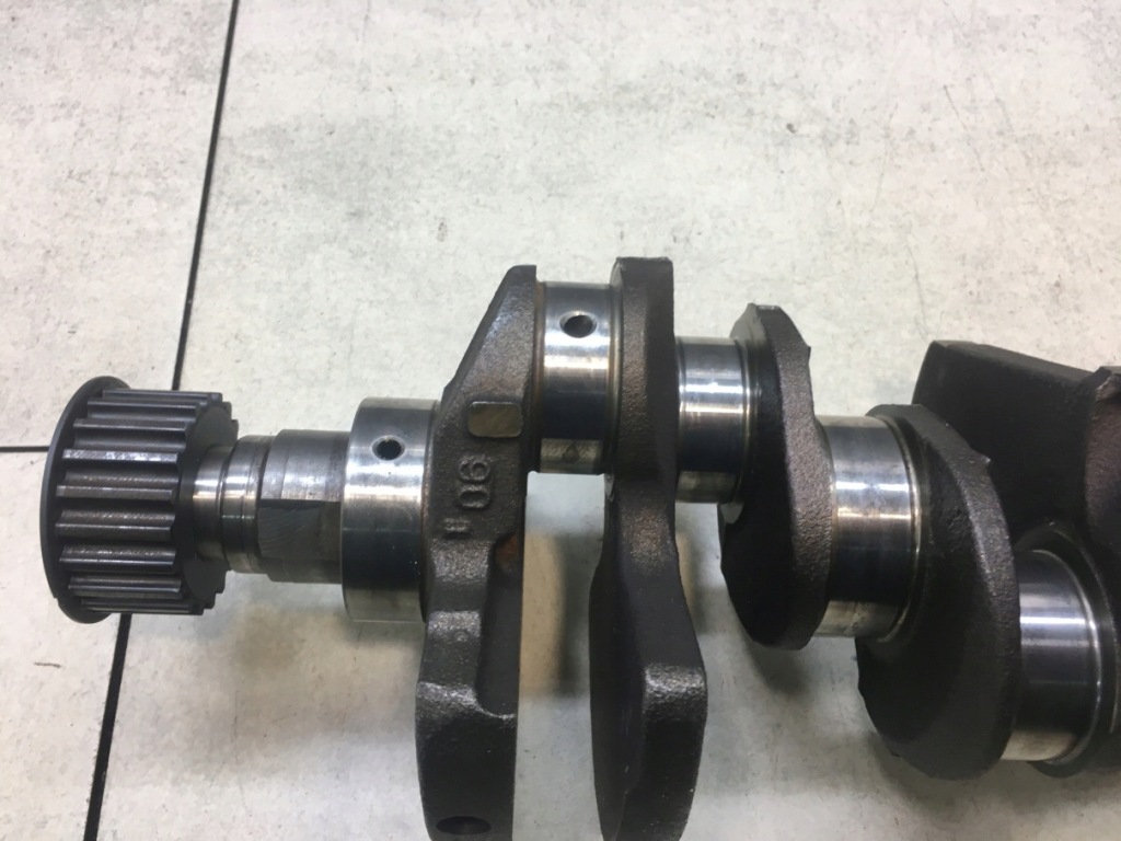 Wał коленчатый chrysler le baron 3.0 v6 в Украине