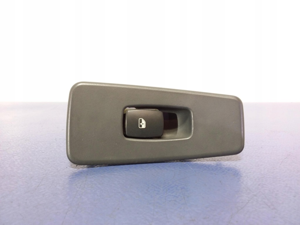 фото №1, Chrysler pacifica i переключатель стекло правый задняя