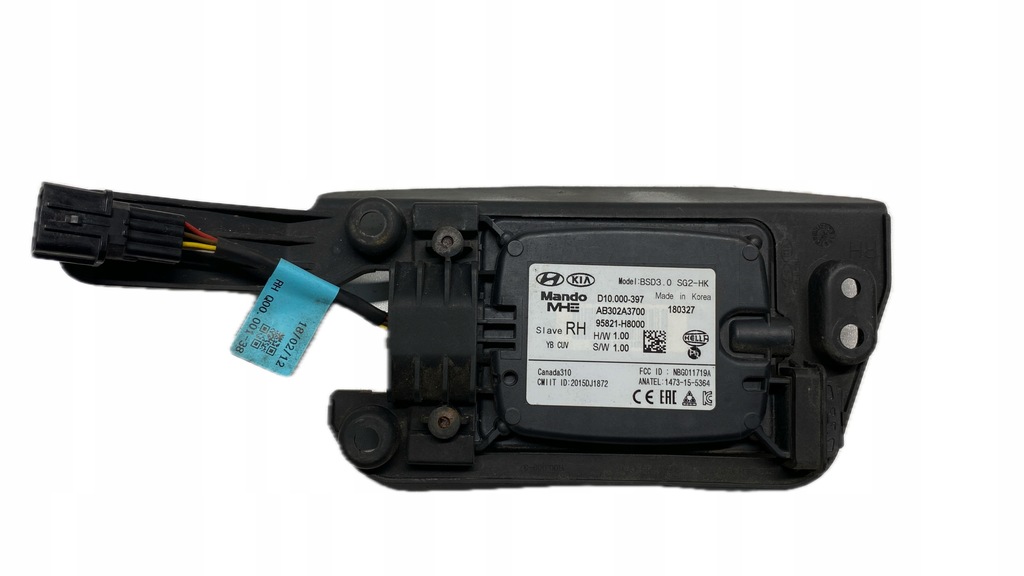 фото №1, Kia stonic радар датчик мертвого pola датчик правий задня 17-24