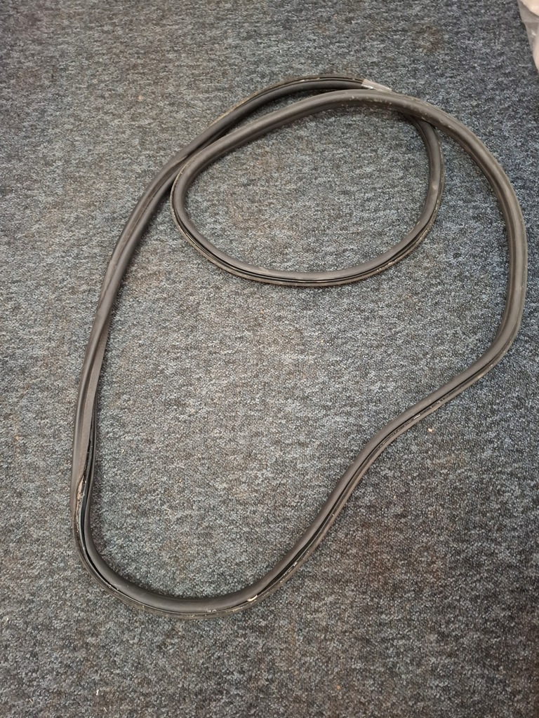 фото №1, Прокладка багажника bmw x1 f20 2011 rok