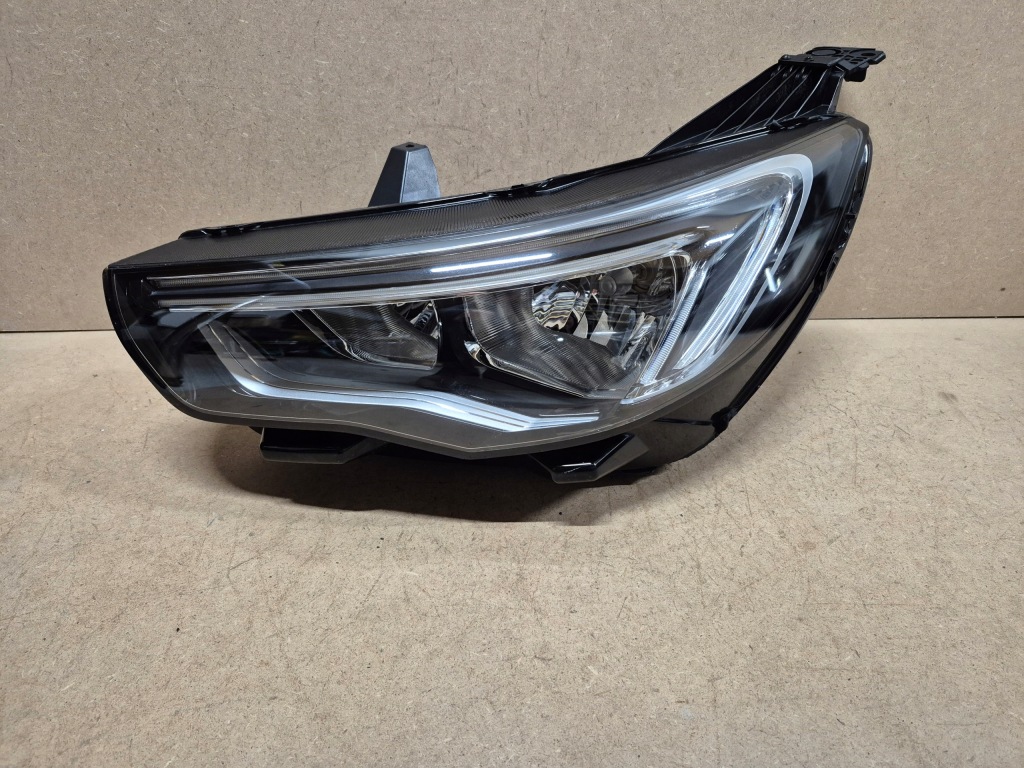 фото №1, Opel grandland x лампа фара h7 с led левый europa yp00015780