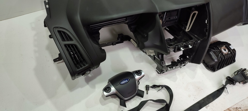 фото №5, Ford focus mk3 панель приладів консоль подушка безпеки ремені