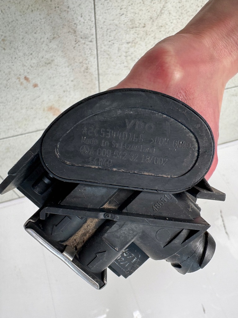 фото №5, Датчик маслоприймач рівня пального mercedes actros axor mp 2 mp 3