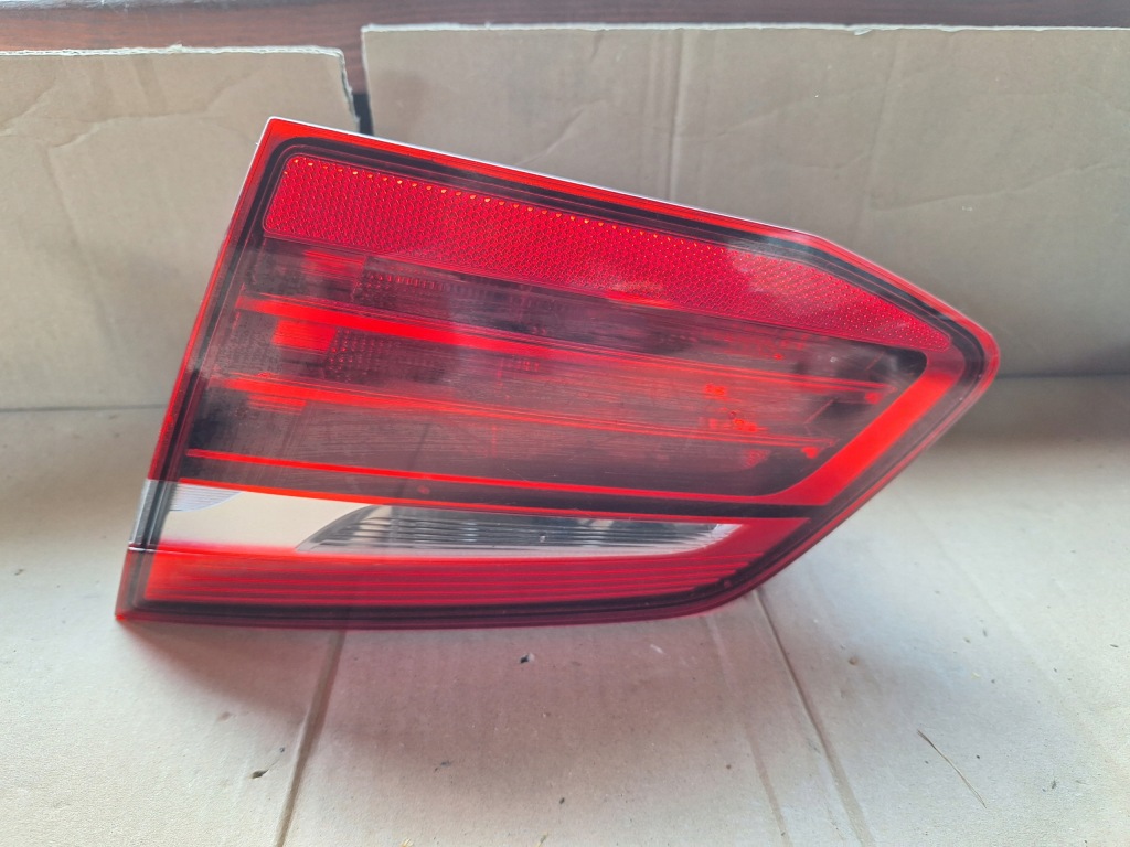 фото №1, Лампа задня права w кришка bmw 2 f45