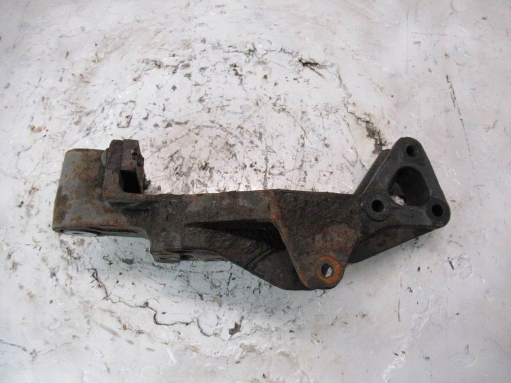 фото №6, Кронштейн кронштейн рессора перед левая volvo fh