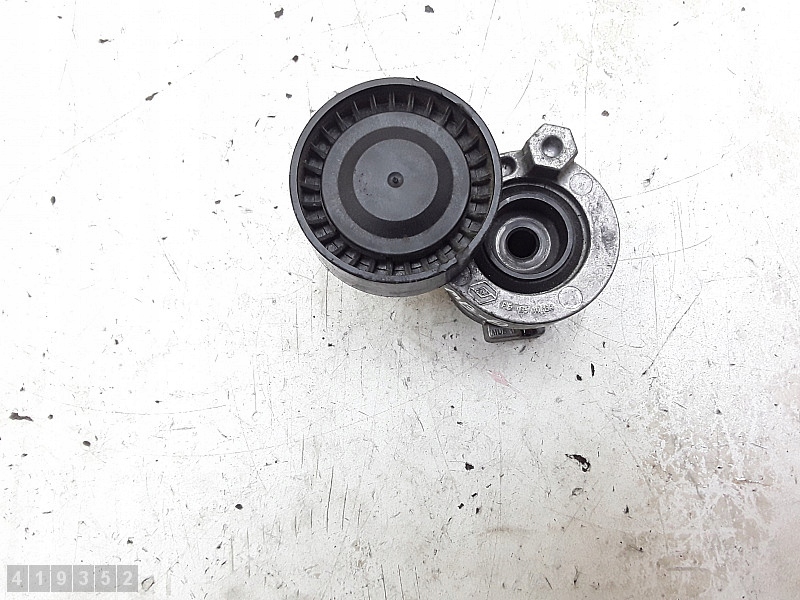 фото №1, 2016 mercedes a class ролик натяжителя ремень 1500cdi 6563013