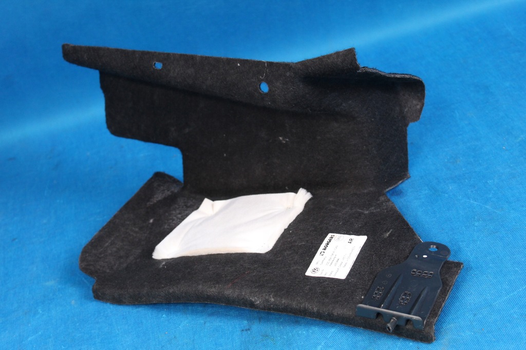 фото №4, Vw t-roc cabrio обшивка багажника правый 2021r