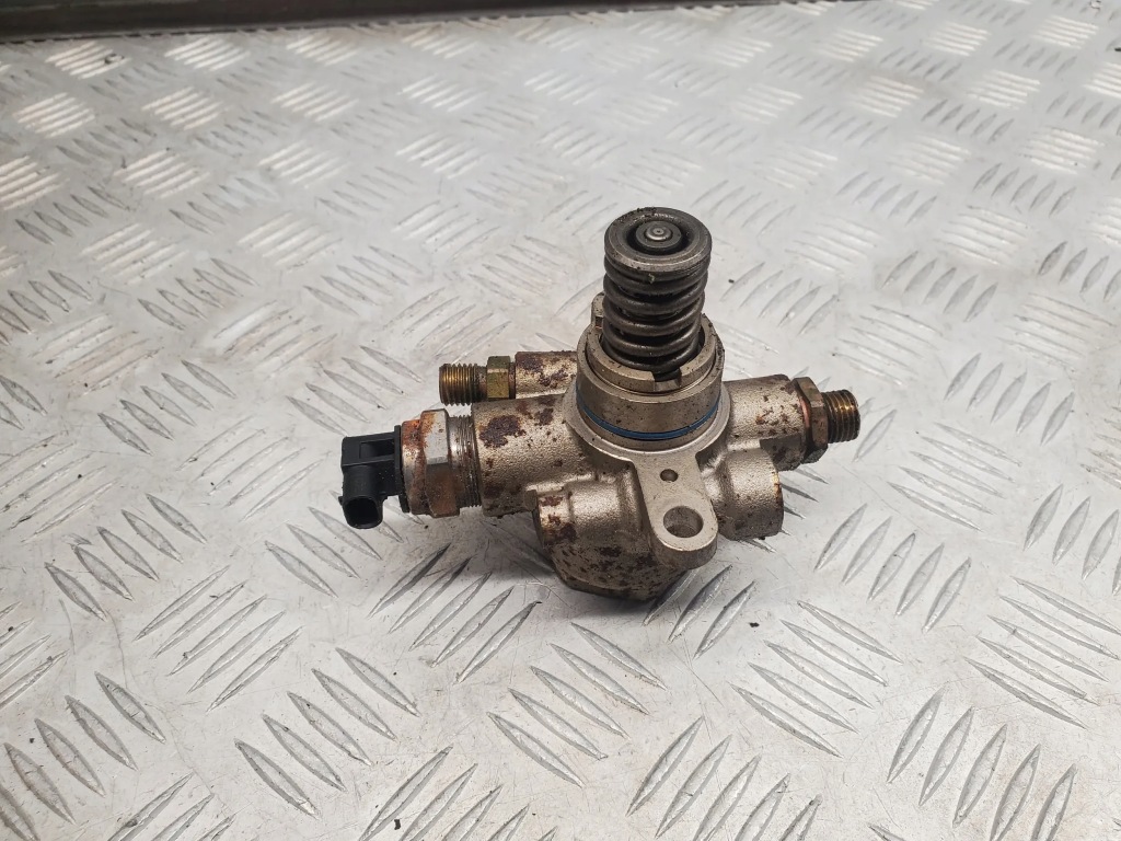 фото №1, Audi a5 06m127026h насоса паливні