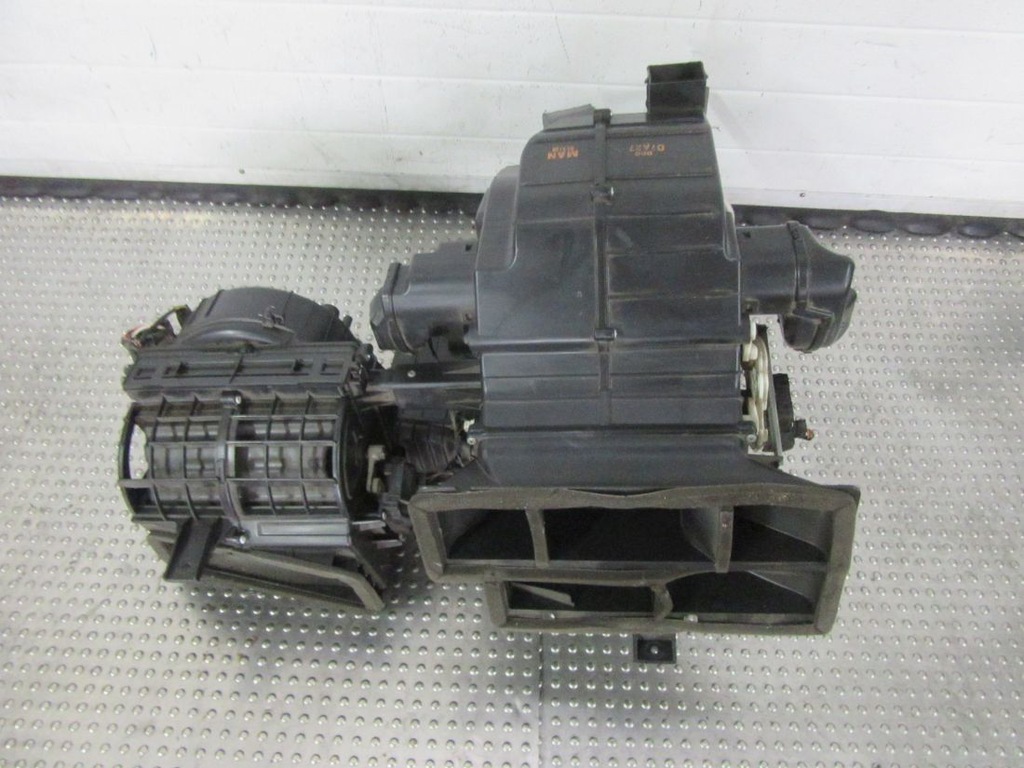 фото №5, Kia sportage ii 2.0i 2007 отопитель вентилятор корпус kpl