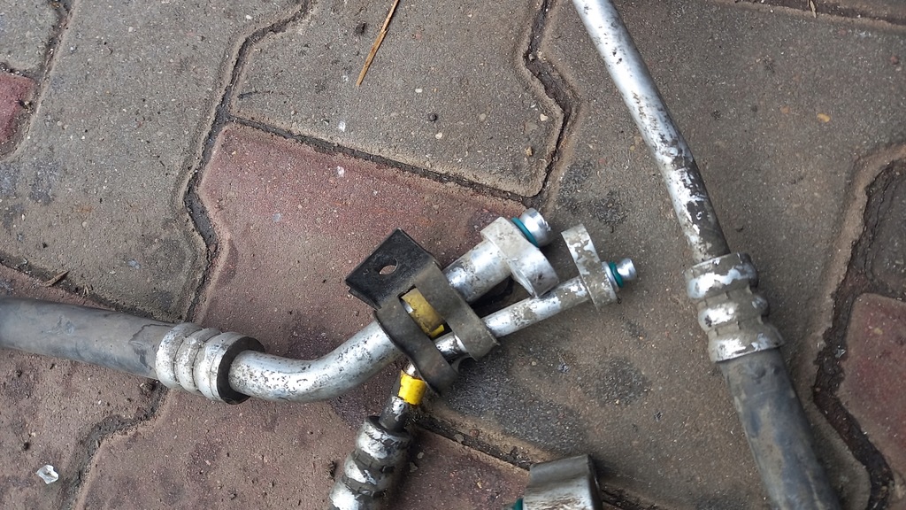 фото №8, Шланг кондиционера kia carnival 02r