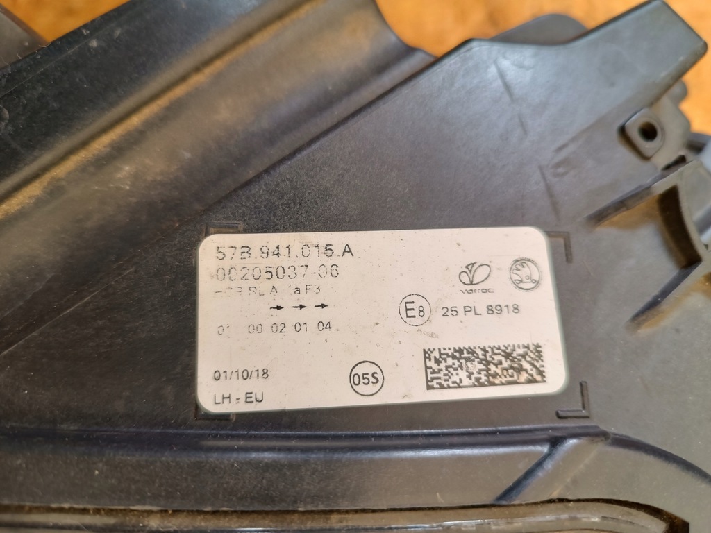фото №9, Лампа левый перед eu 57b941015a skoda karoq