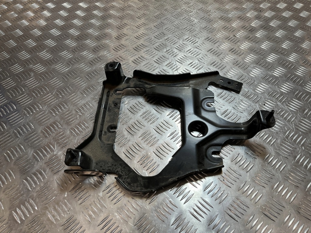 Купити Кронштейн кронштейн інвертора renault arkana 20-