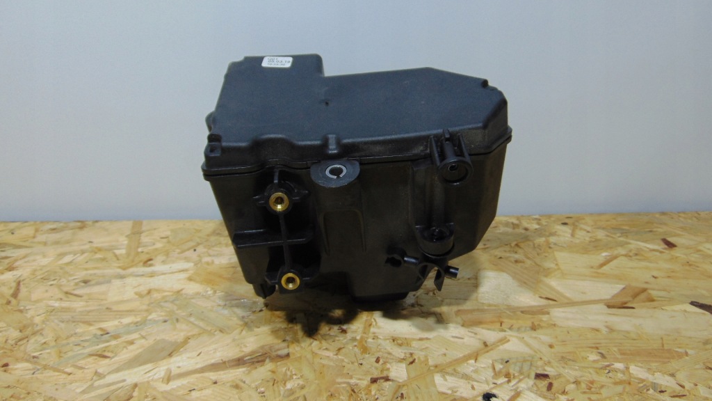 фото №1, Бак вакуумa mercedes s w222 a6560700068