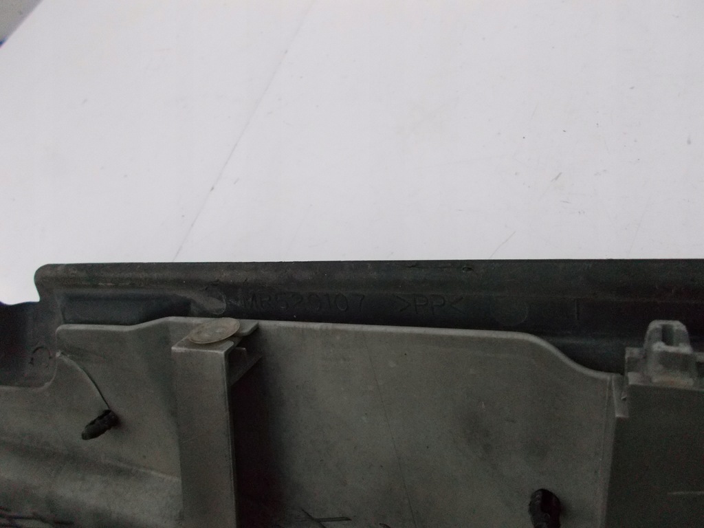 фото №13, Решітка радіатора решітка радіатора значок mitsubishi pajero iii 3