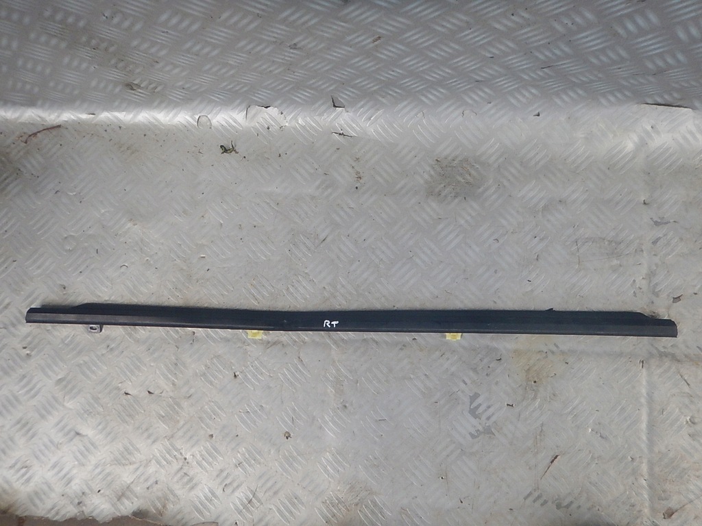 фото №1, Subaru forester ii lift 06- правая молдинг дверь задняя