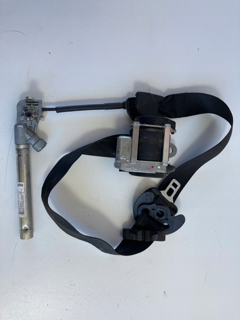 Купить Maserati ghibli 2013+ ремень безопасности правый  перед + натяжитель оригинал