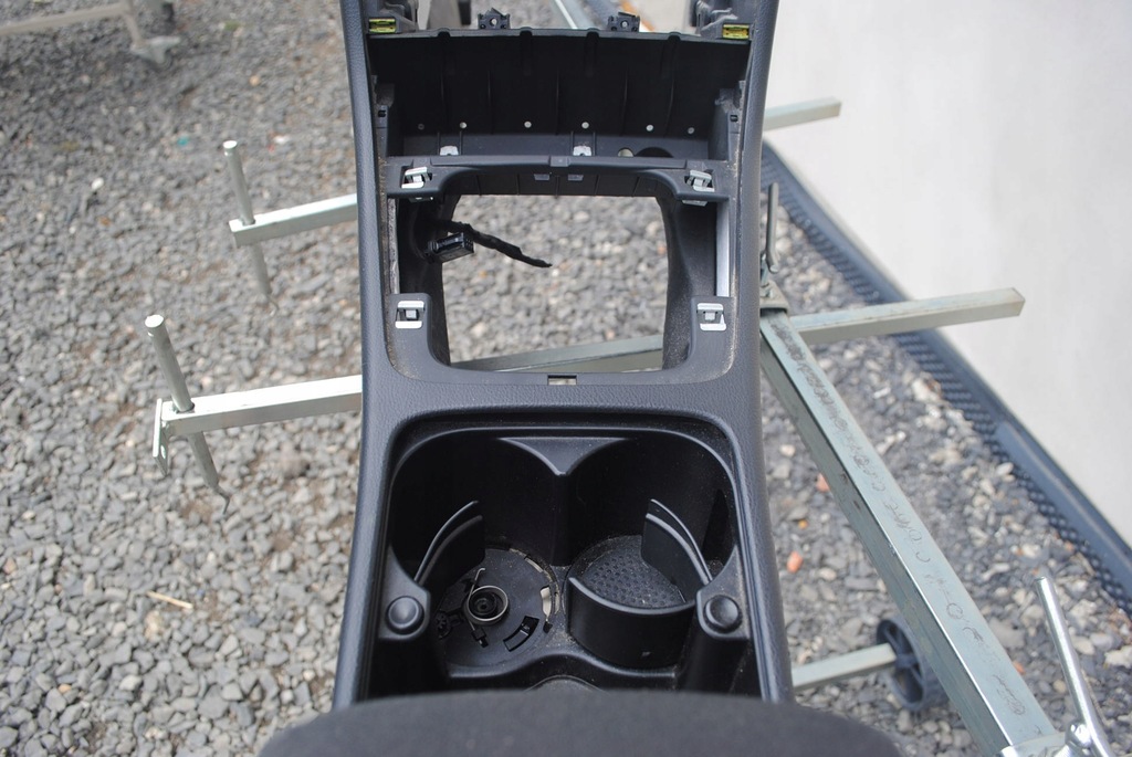 фото №6, Подлокотник с туннель чёрный vw passat b6