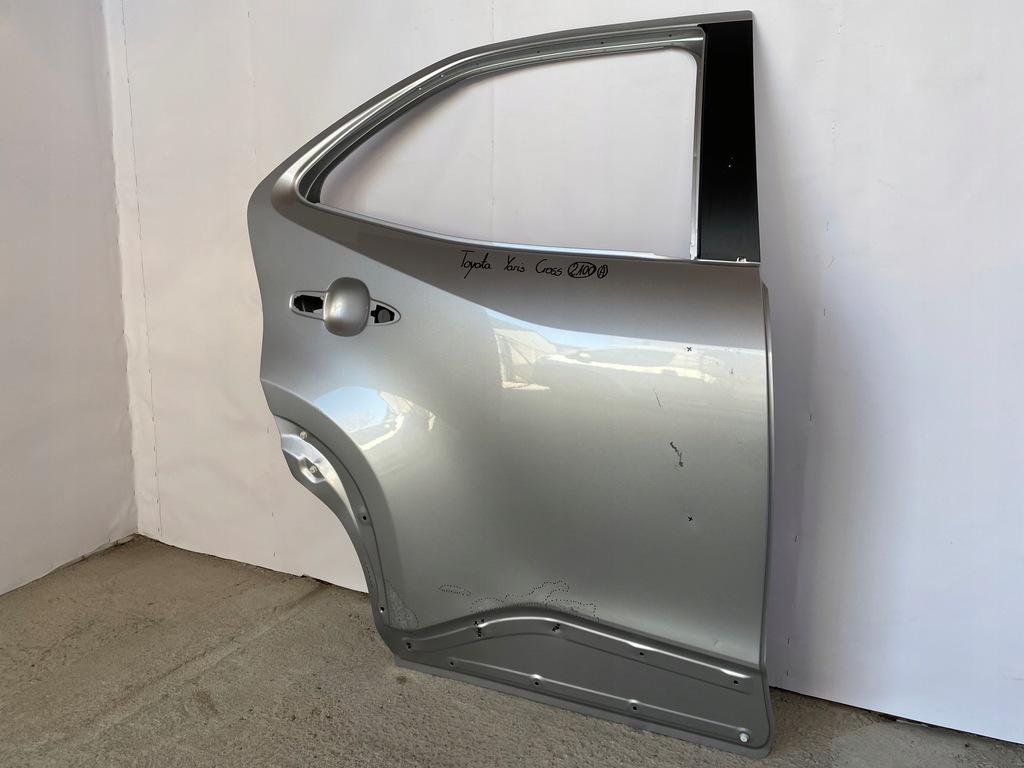 фото №7, Toyota yaris cross дверь задние правое задняя