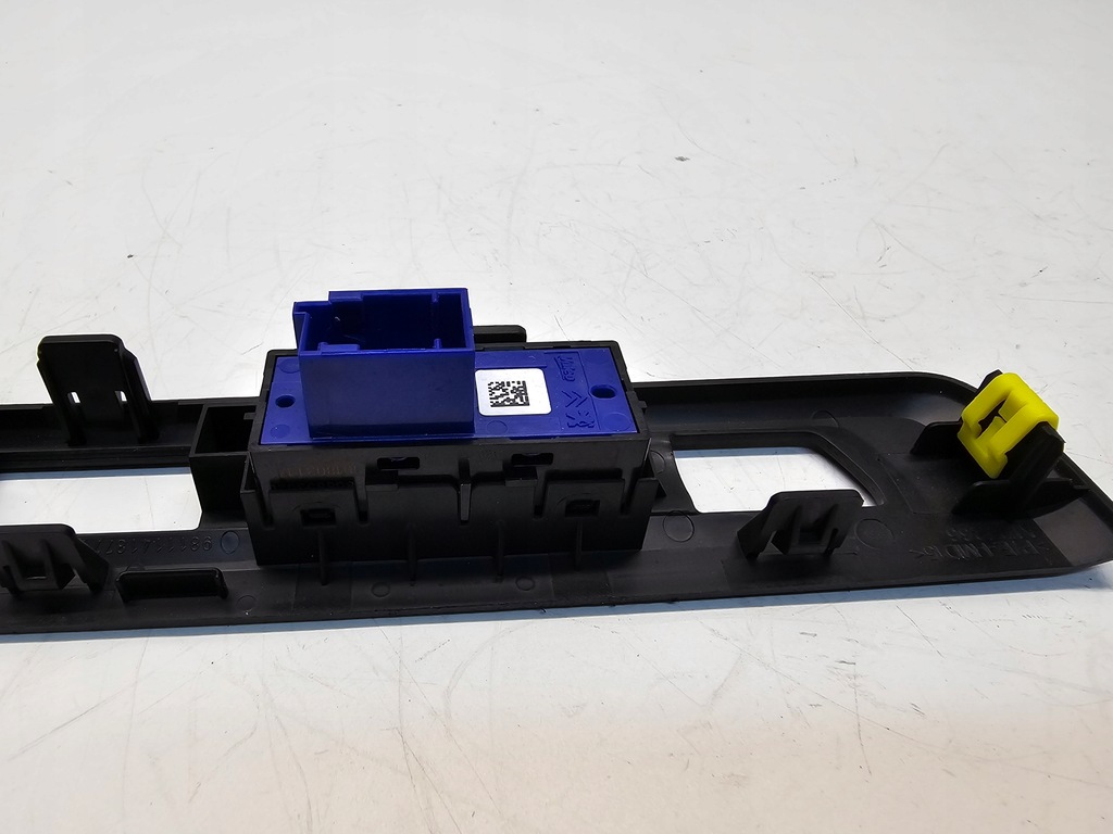 фото №7, Рамка панель переключателей expert jumpy proace iv 16- #2947