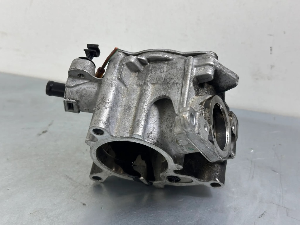 фото №6, Audi a3 s3 a3 sportback 8p 2010 насоса вакуумные