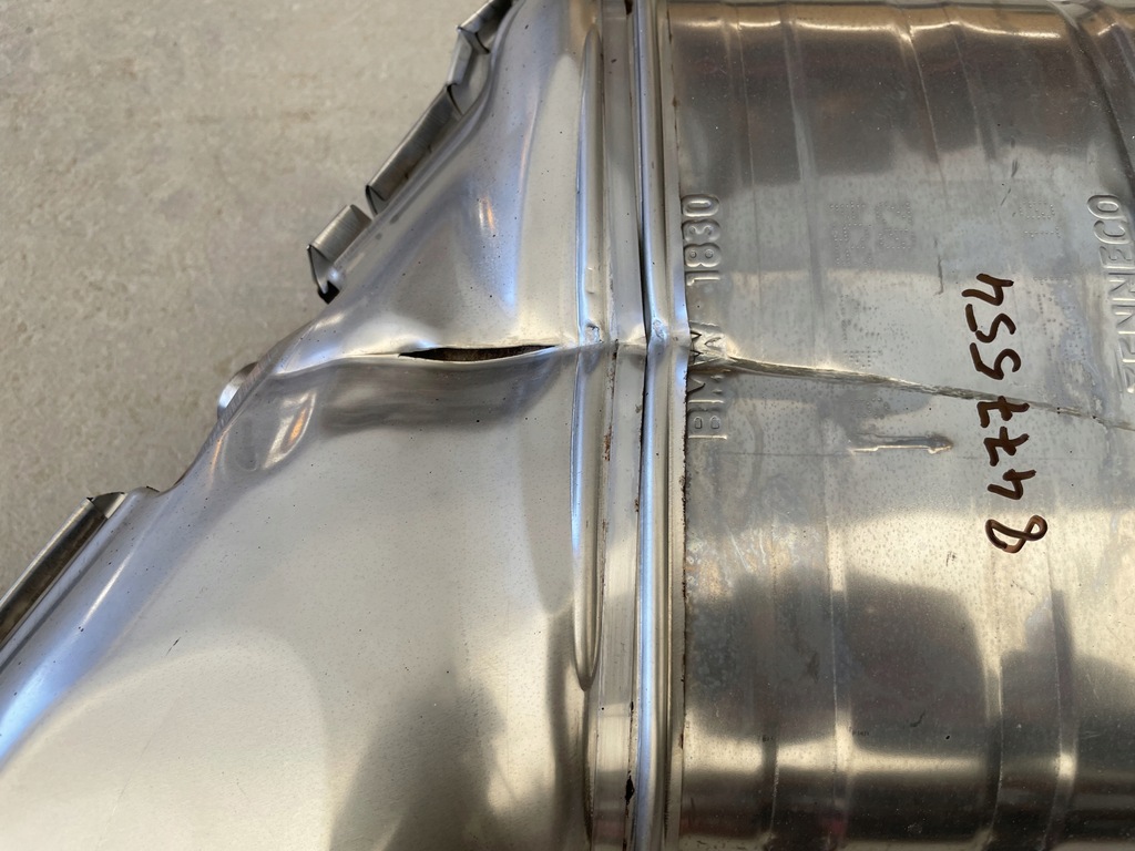 фото №16, Bmw оригинальный номер 8599404 8477554 3' g20 гаситель конечный выхлоп катализатор фильтр dpf