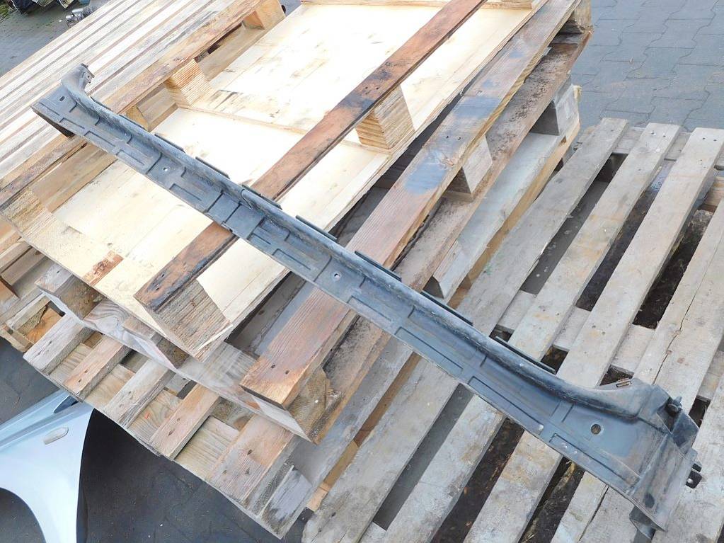 фото №9, Fiat grande punto 1.2 2005r 3d напрямна бампера задня