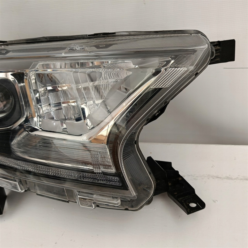 фото №4, Лампа права перед ford ranger led po 2020