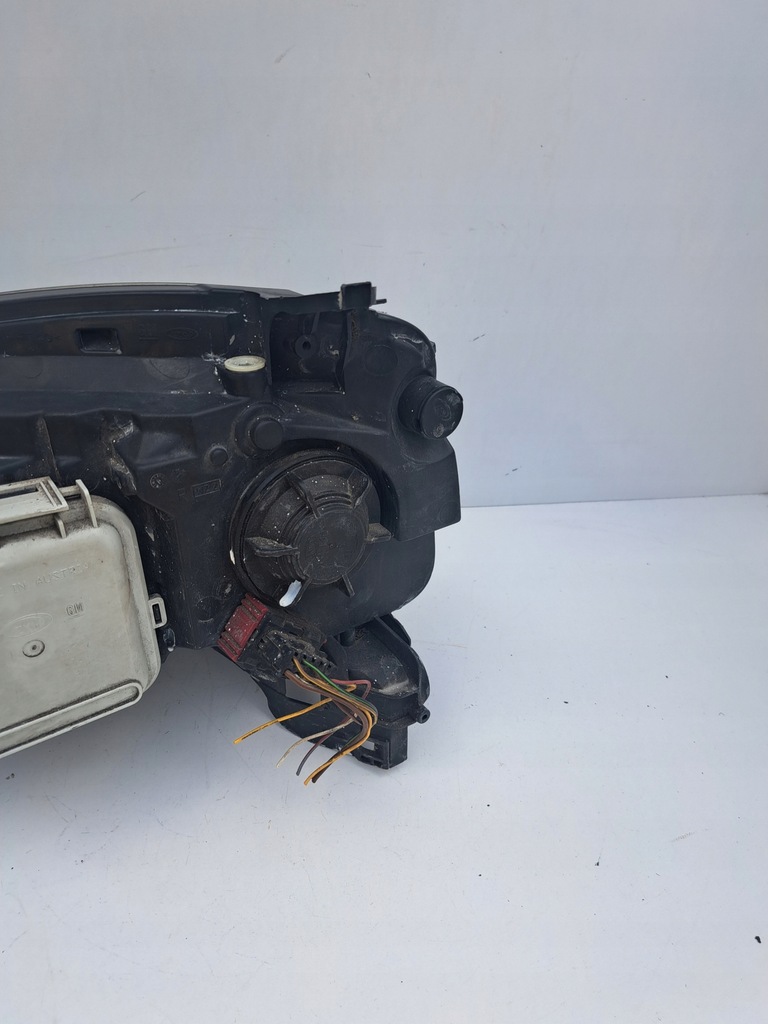 фото №8, Opel corsa c lift 13100536 rzód передній права eu