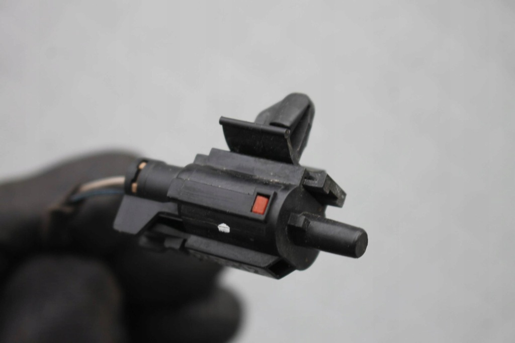 Датчик + штекер температуры наружной mg hs ii 24- Цена