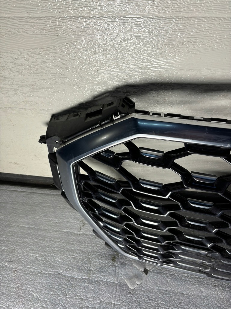 фото №4, Решітка радіатора решітка радіатора audi q3 83f sportback