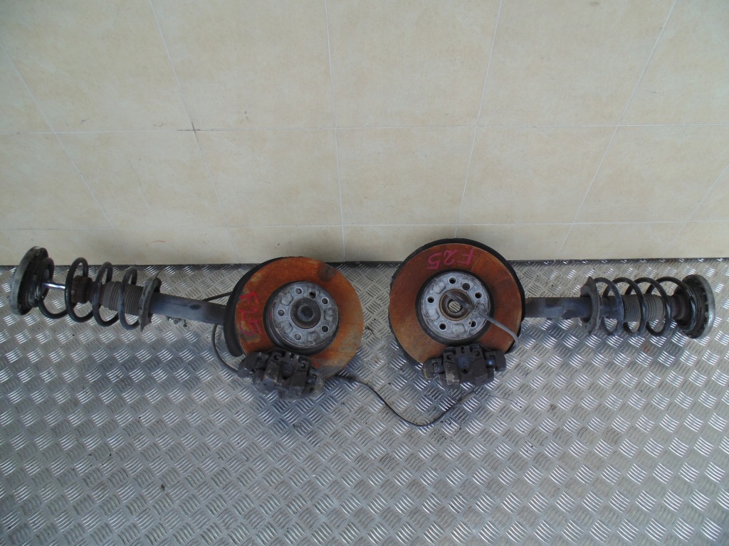 фото №1, Поворотний кулак перед права bmw x3 f25 2.0 d