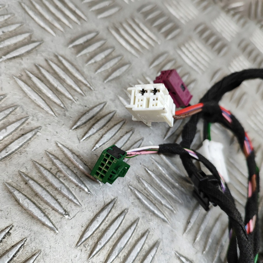 фото №8, Mercedes-benz eqb 2022 левая сторона жгут трубопровод дверь задних