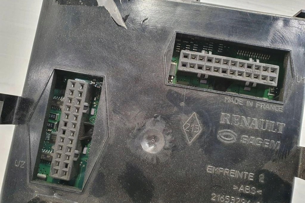 фото №1, Модуль комфорта renault espace iv jk0/1_ 8200316858 2.19l дизель 2003