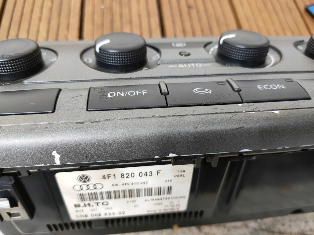 фото №7, Audi a6 c6 4f0 04-12 панель обдув кондиціонера 4f1820043f оригінальний номер