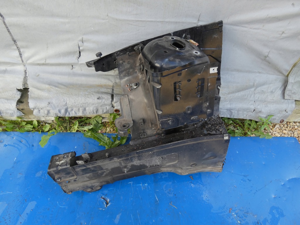 фото №2, Mercedes e w207 лонжерон чверть правий перед