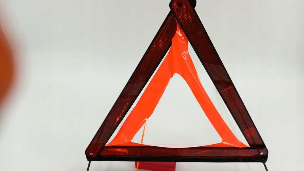 фото №11, Bmw 4 f32 f33 2018 все треугольник предупредительный