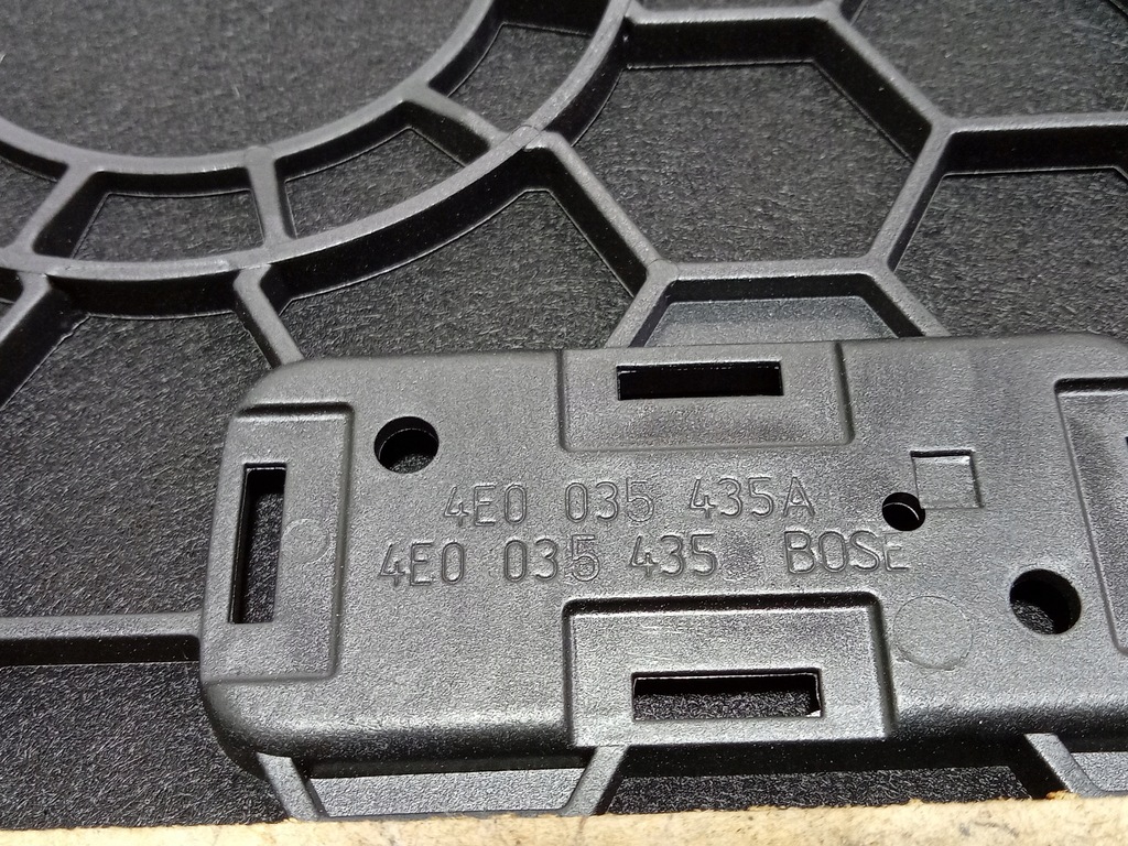 фото №6, Audi a8 d3 полка багажника бежевая 4e0863411dg