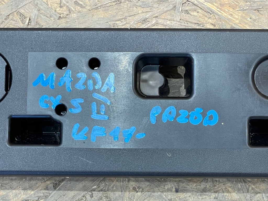 фото №10, Mazda cx5 cx-5 ii 2 kf 17- молдинг подкладка pod номерной знак бампер перед