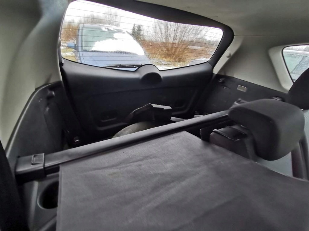 фото №9, Toyota corolla verso впуск воздуха do кабины 2005 2.0l 5566064010 55660-6