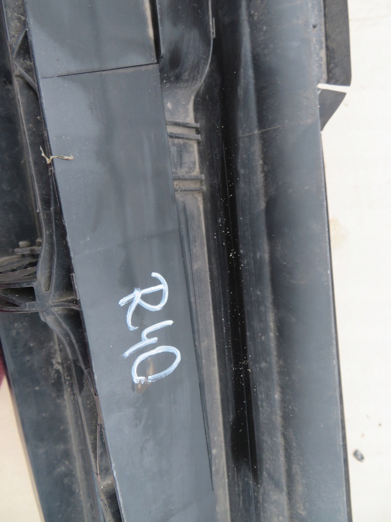 фото №10, Audi e-tron жалюзі повітропровід впуск повітря 4ke121286f