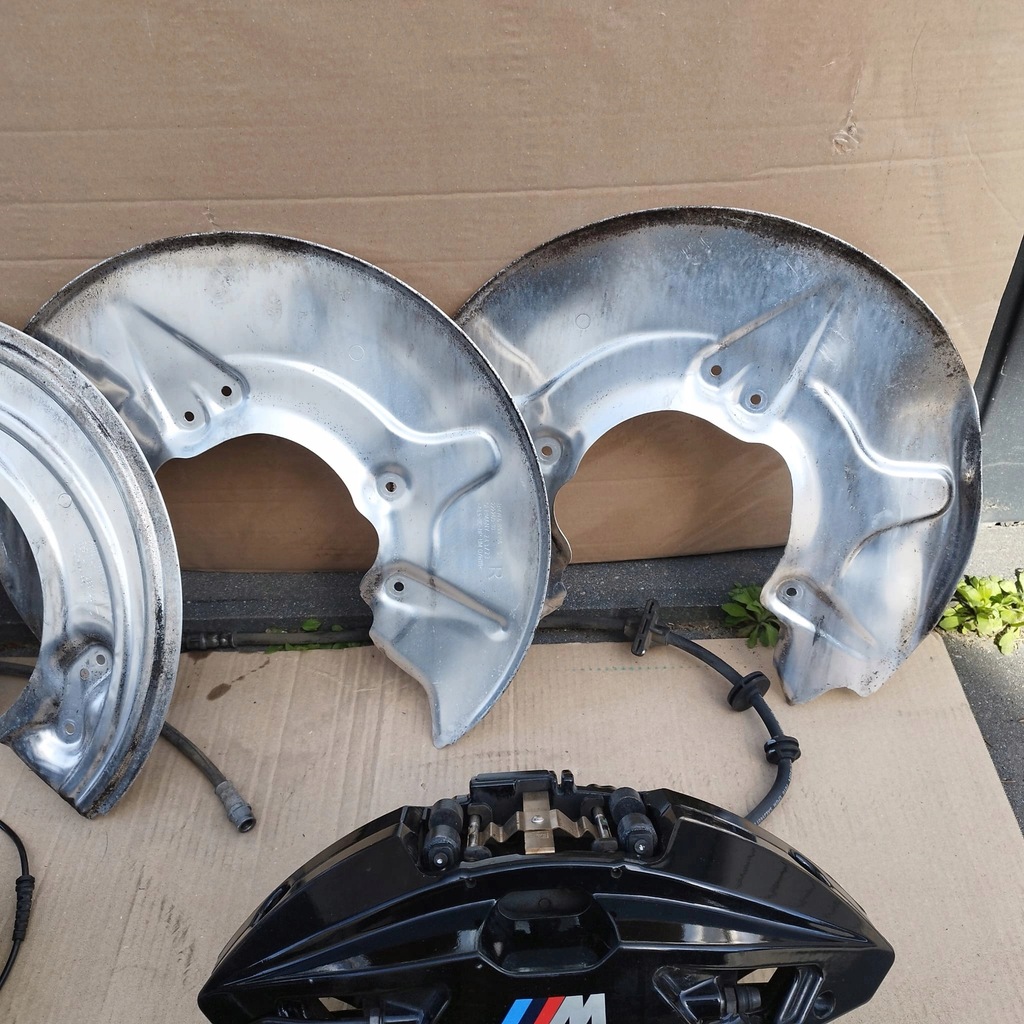 фото №13, Тормозные диски тормозные колодки суппорты защита комплект m-pakiet bmw 7 g70 i7 g70 395x36