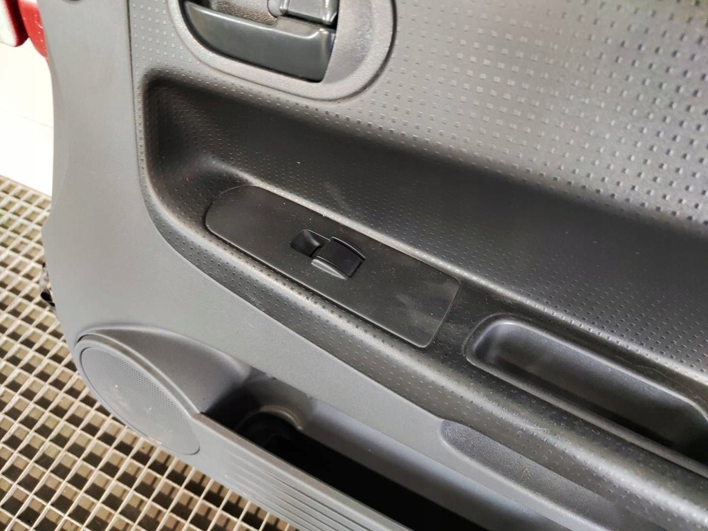 фото №7, Дверь правый перед передние правое mitsubishi colt vi 3d kpl