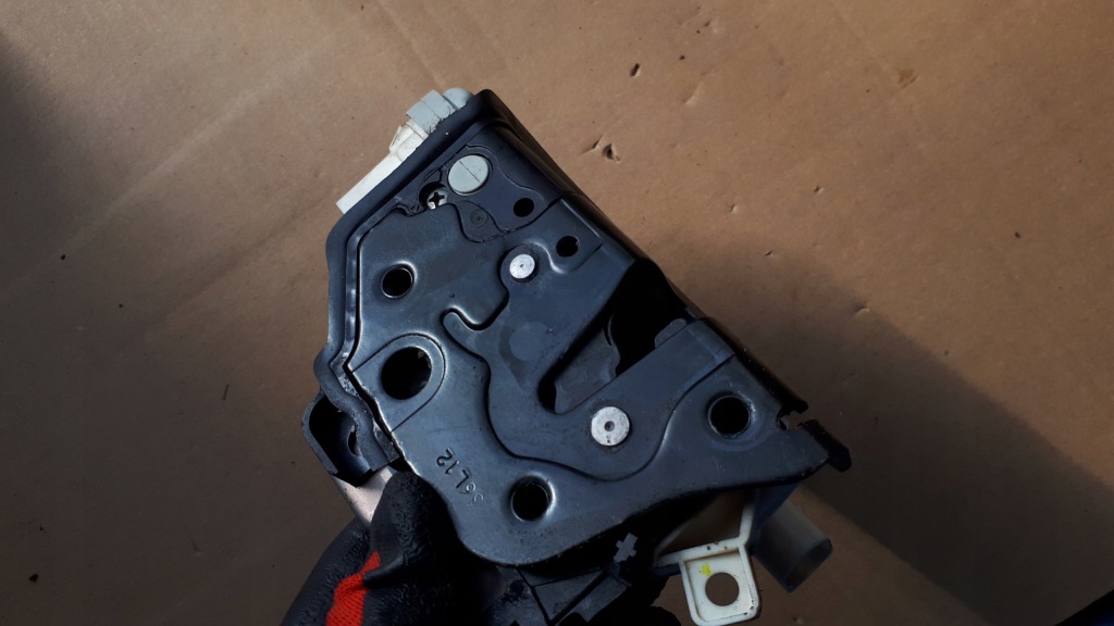 фото №7, S6 c7 a6 4g замок дверь левый перед 6pin a5 q5