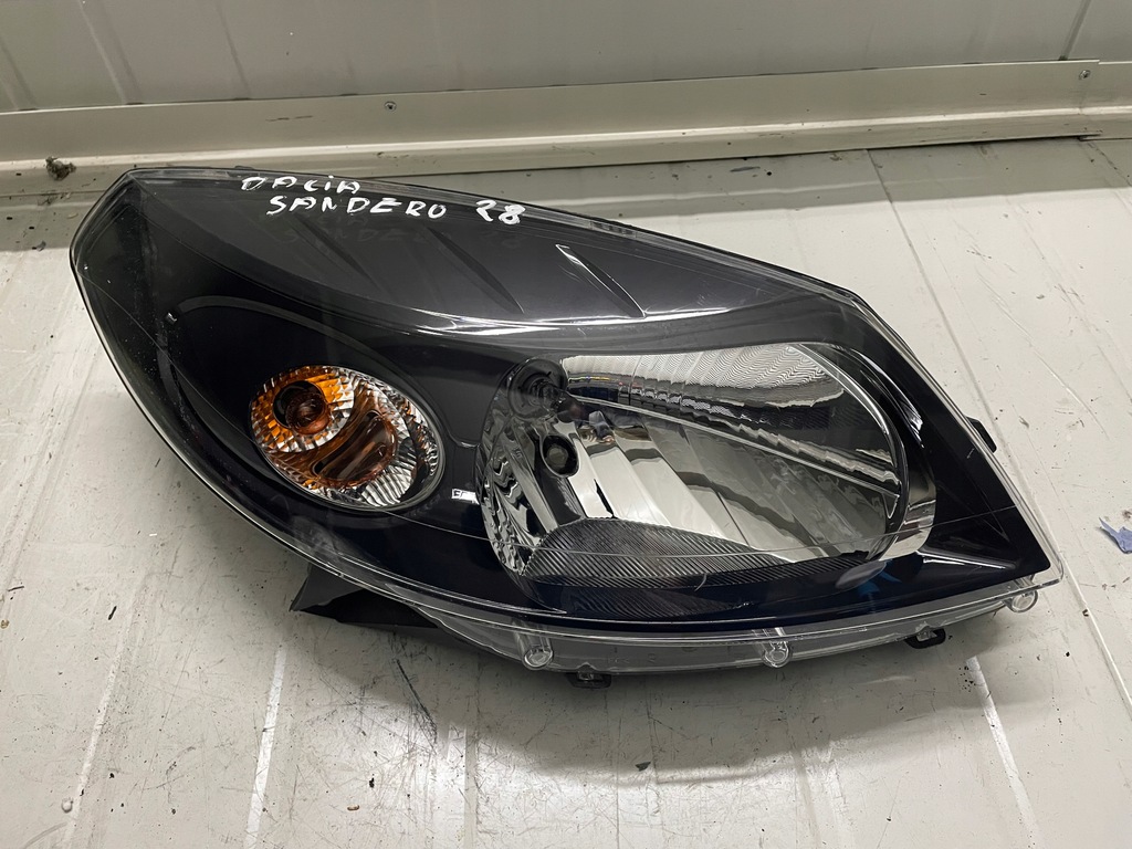 фото №1, Dacia sandero i лампа правая перед europa org