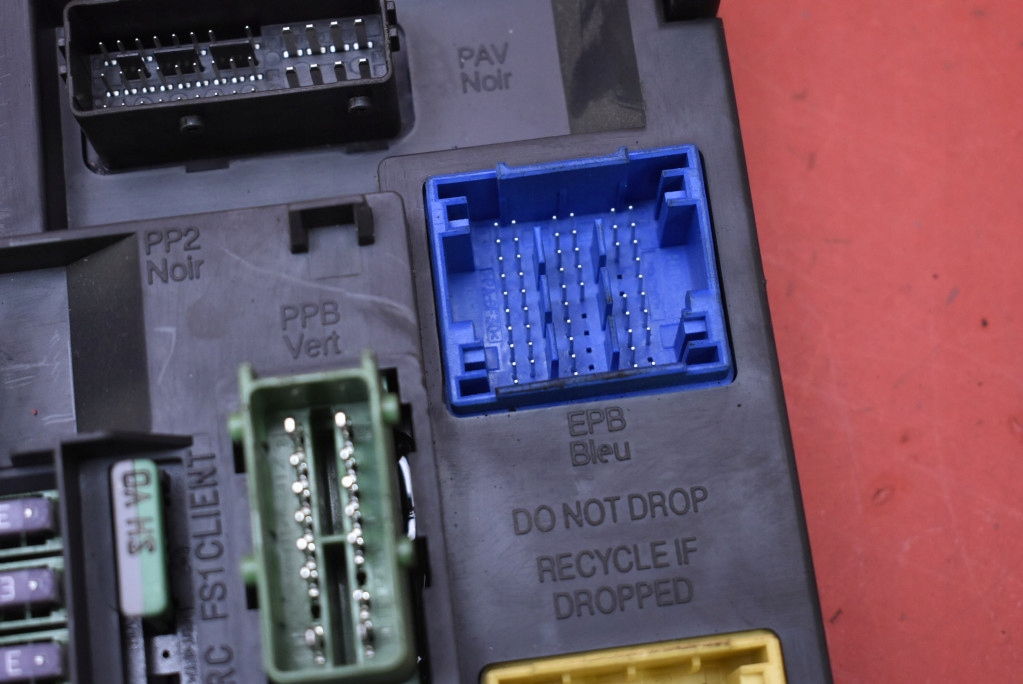 фото №11, Коробка предохранителей bsi 966554758000 peugeot 508 i 1.6 hdi 112 km 10-14