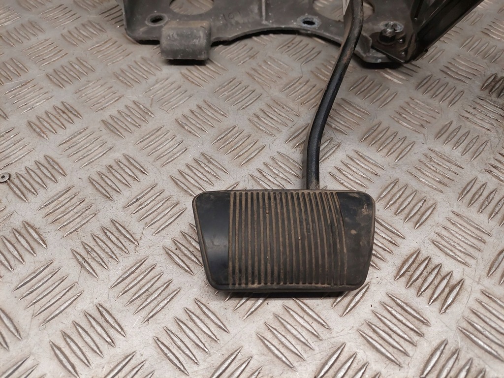 фото №5, Dodge ram 2015 каркас педали тормоза