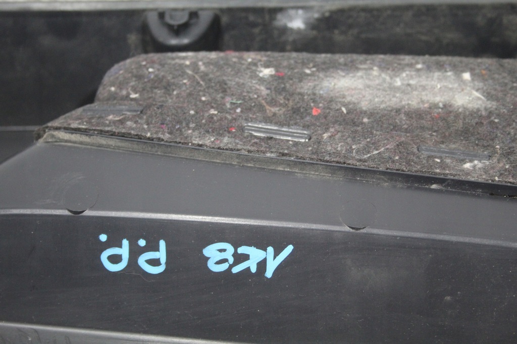 фото №6, Обшивка двері правий перед vw scirocco 1k8