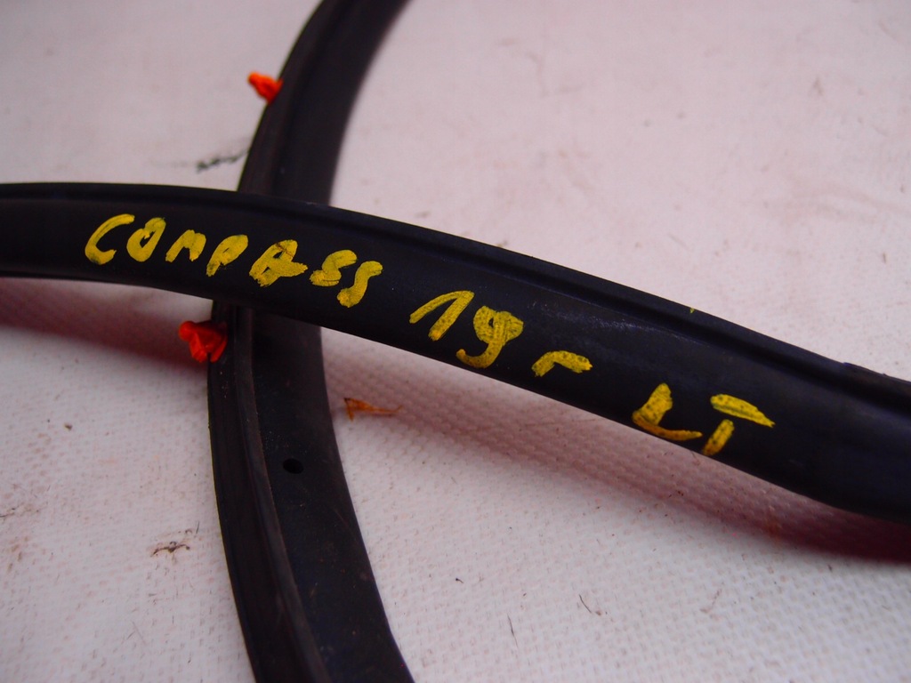 фото №3, Прокладка двері лівий задня jeep compass ii