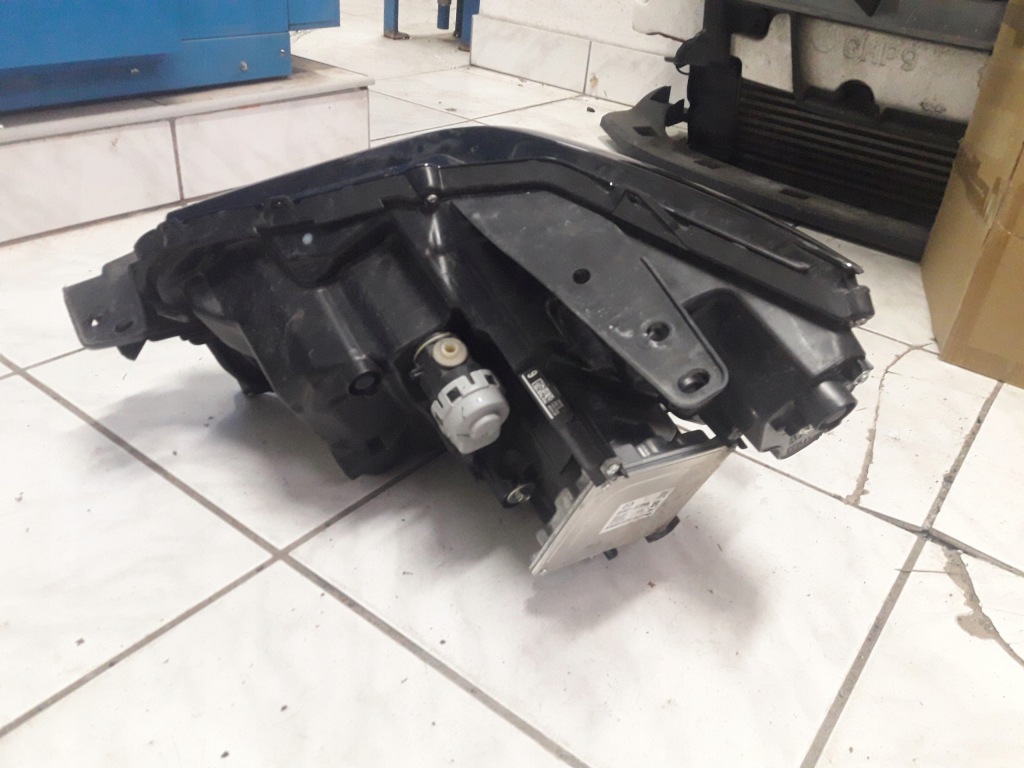 Mazda cx30 фара правый  full led 14 pin европа Недорого