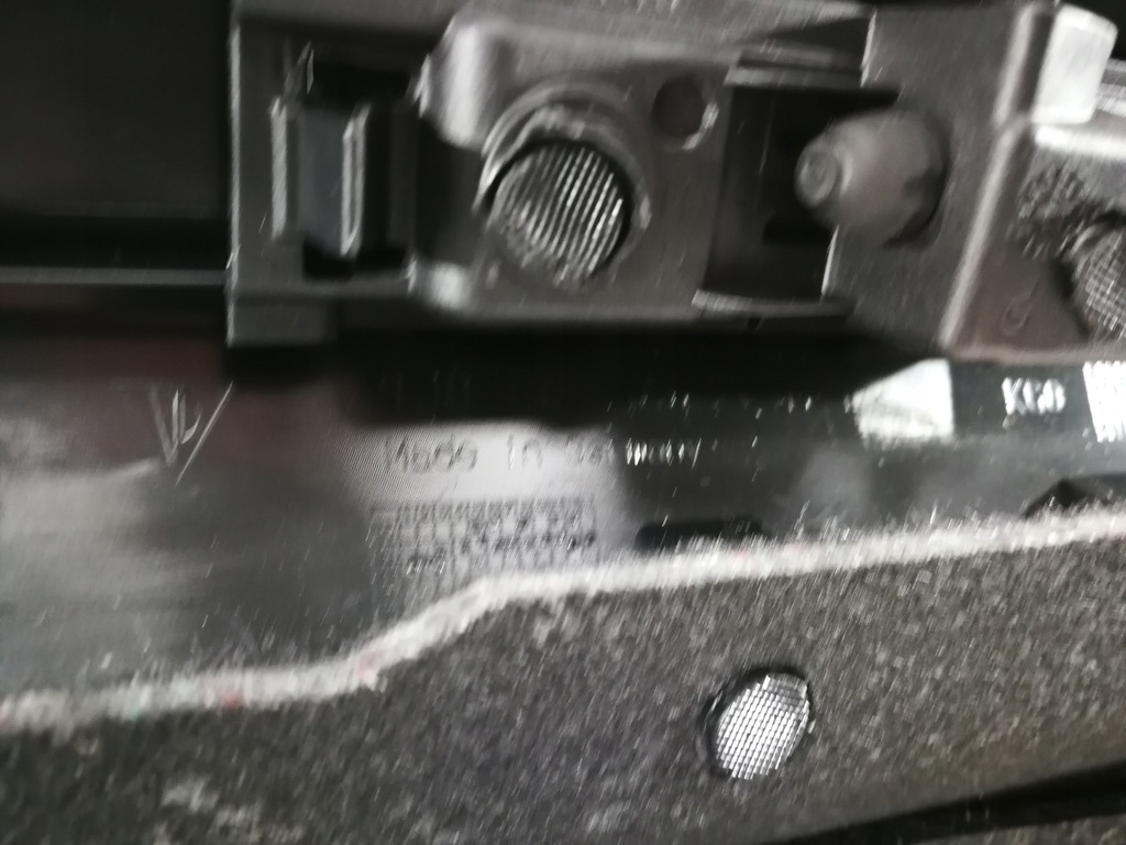 фото №10, Обшивка багажника бардачок защита porsche taycan 9j0868224edk4